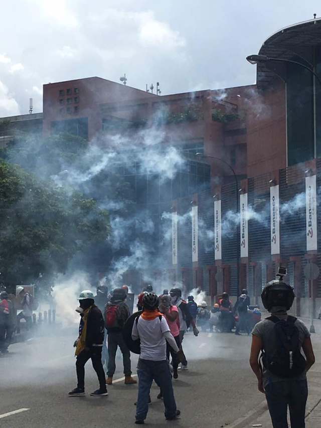 GNB reprimió a opositores en Bello Monte. Foto: esteninf Olivares / @esteninf