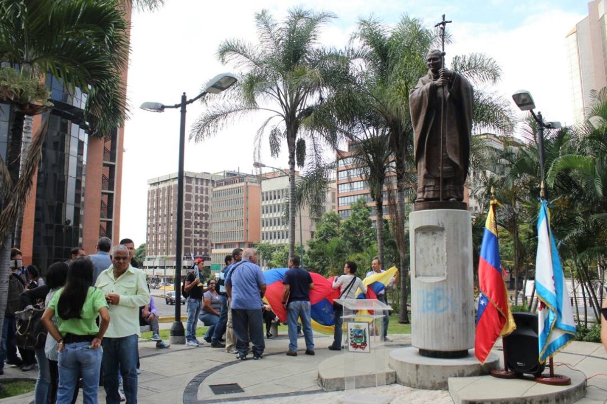 La avenida Del Ávila de Altamira se llamará Juan Pernalete