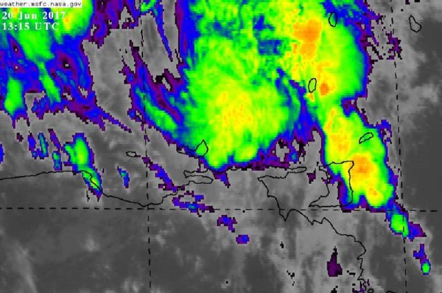 Imagen satelital del paso de Bret por Venezuela / Foto @INAC_Venezuela 