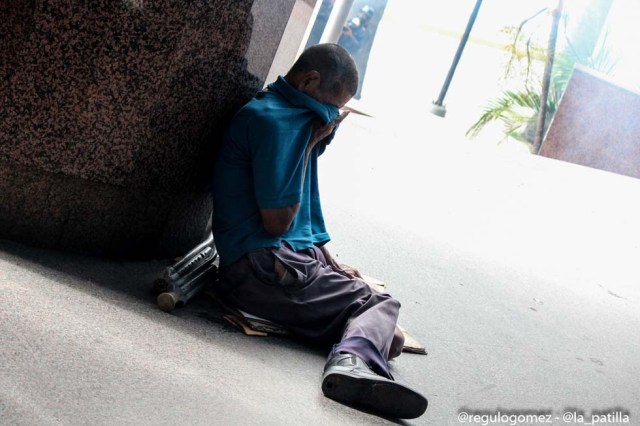 Mientras el régimen reprime, la resistencia se le planta a Maduro en la calle. Foto: Régulo Gómez / LaPatilla.com