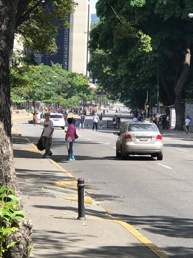 Foto: ?@lamorrisondg / Accesos cerrados / Plaza Altamira 