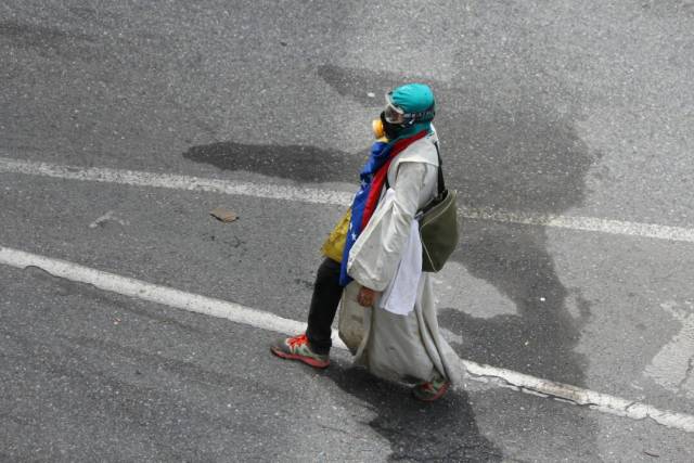 Así fue la brutal arremetida de los cuerpos de seguridad contra los manifestantes en la Fajardo. Fotos: LaPatilla.com