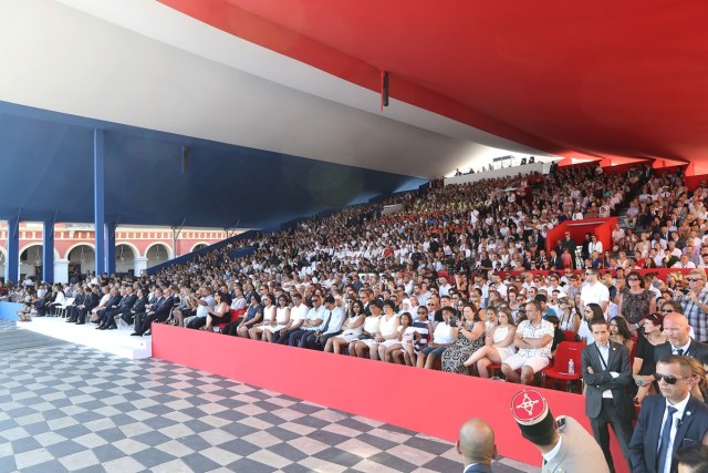 People attend a commemorative ceremony marking the first anniversary of a jihadist truck attack which killed 86 people in Nice, southern France, on Bastille Day, July 14, 2017. Bastille Day celebrations were tinged with mourning, as the Mediterranean city of Nice payed tribute to the victims of an attack claimed by the Islamic State group one year ago, where a man drove a truck into a crowd, killing 86 people.   / AFP PHOTO / Valery HACHE