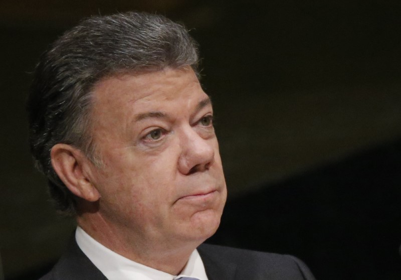 Santos dice que no invirtió ni fue socio de firmas mencionadas en los Papeles Paraíso