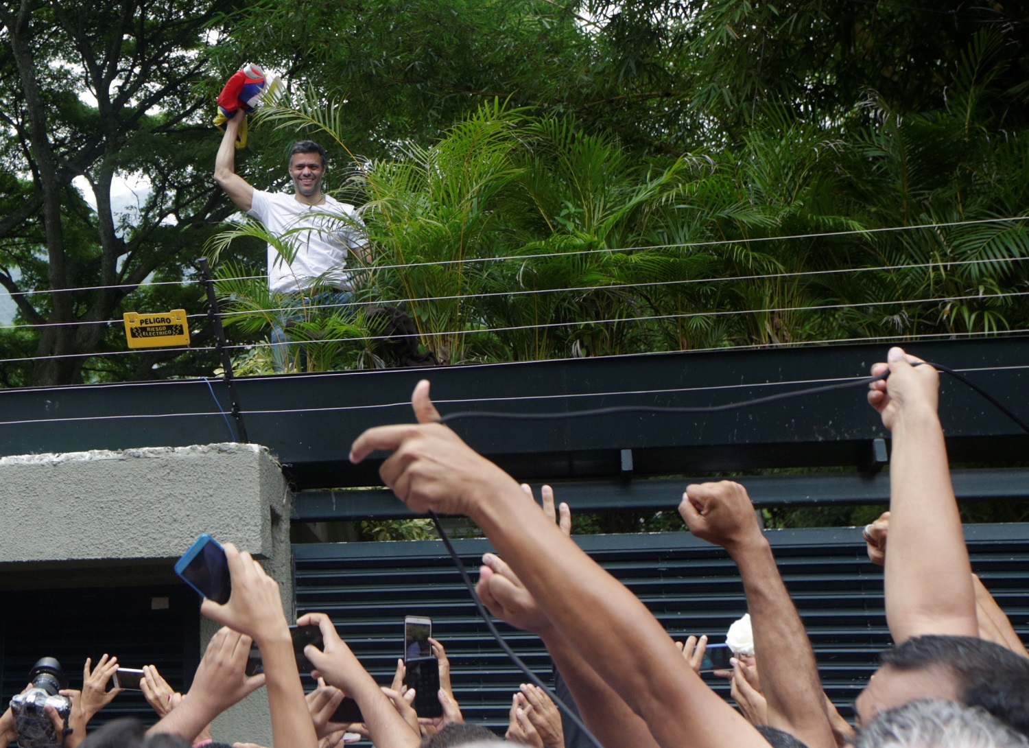 HRW considera salida de prisión de López “signo” del impacto de las protestas