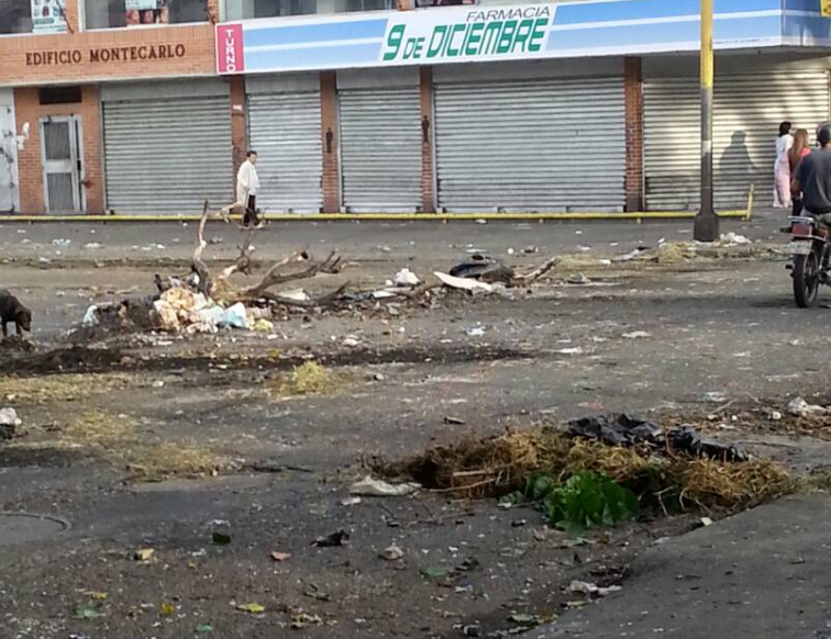 El Paraíso amaneció con barricadas para unirse al trancazo #19Jul