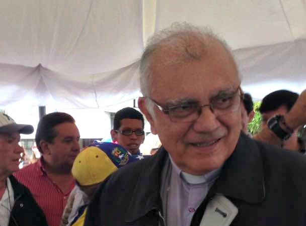 Foto: Cardenal Baltazar Porras participó en la Consulta popular/ Arquidióceis Mérida? 