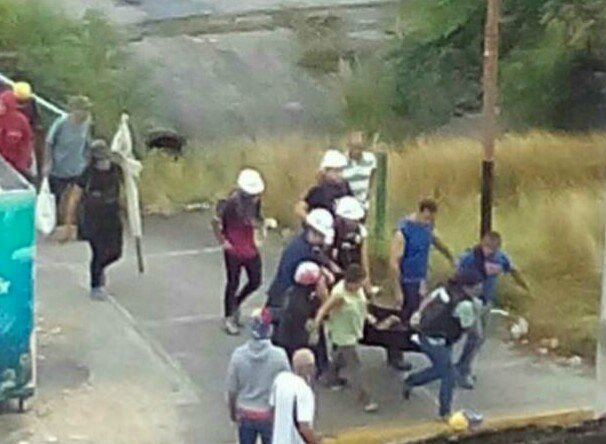 Joven herido de gravedad durante represión en El Cardenalito #30Jul