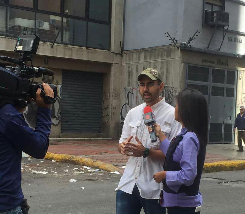 Concejal Díaz rechaza brutal ataque de la PNB contra vecinos de La Candelaria