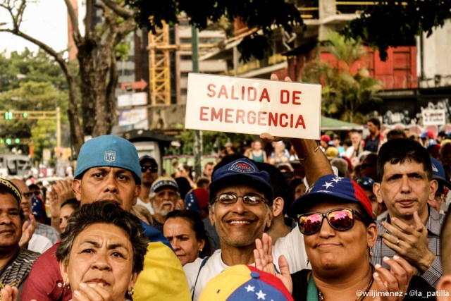 Lo que usted no vio de la concentración por los 100 días de resistencia. Fotos: LaPatilla.com