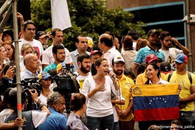 Lo que usted no vio de la concentración por los 100 días de resistencia. Fotos: LaPatilla.com