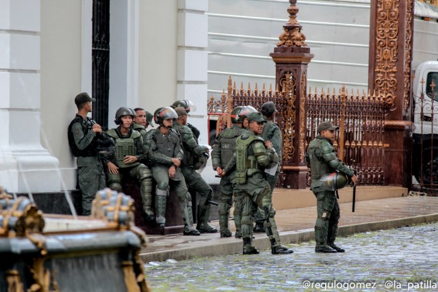 Golpes, robos y amenazas con armas: La odisea que vivieron los secuestrados de la AN. Foto: Régulo Gómez / LaPatilla.com