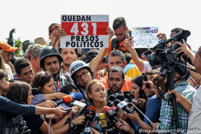 Lo que usted no vio de la concentración por los 100 días de resistencia. Fotos: LaPatilla.com