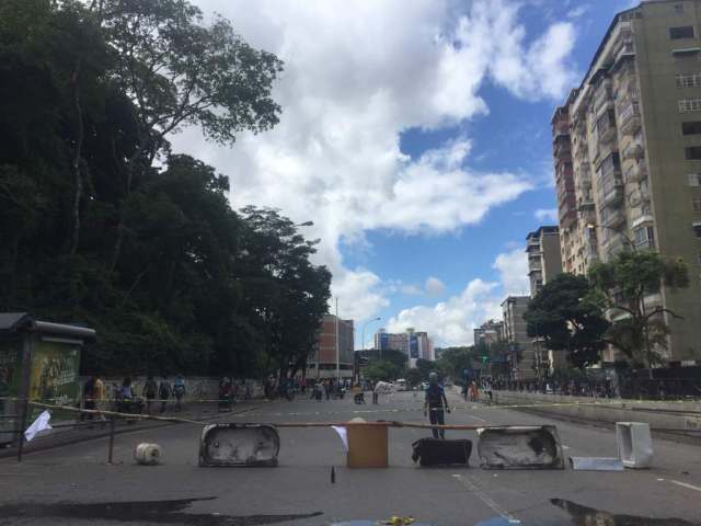 Paro en la avenida Sanz el Marquez / Foto: Régulo Gómez