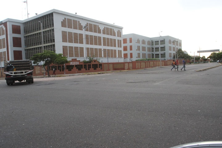 Calles de Maracaibo amanecieron solitarias este lunes #10Jul