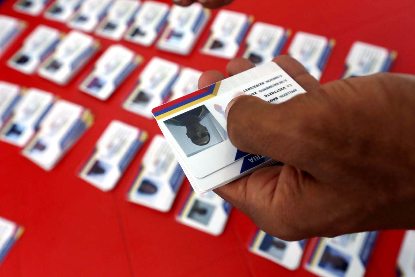 Denuncian que joven murió al no ser atendida por no tener carnet de la patria