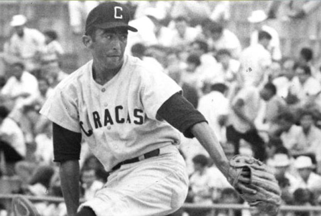 El exlanzador Urbano Lugo padre (Foto: Museo de Beisbol)