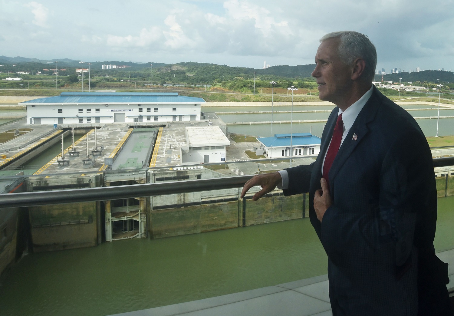 Pence usa gira por Latinoamérica para aumentar presión sobre la tiranía venezolana