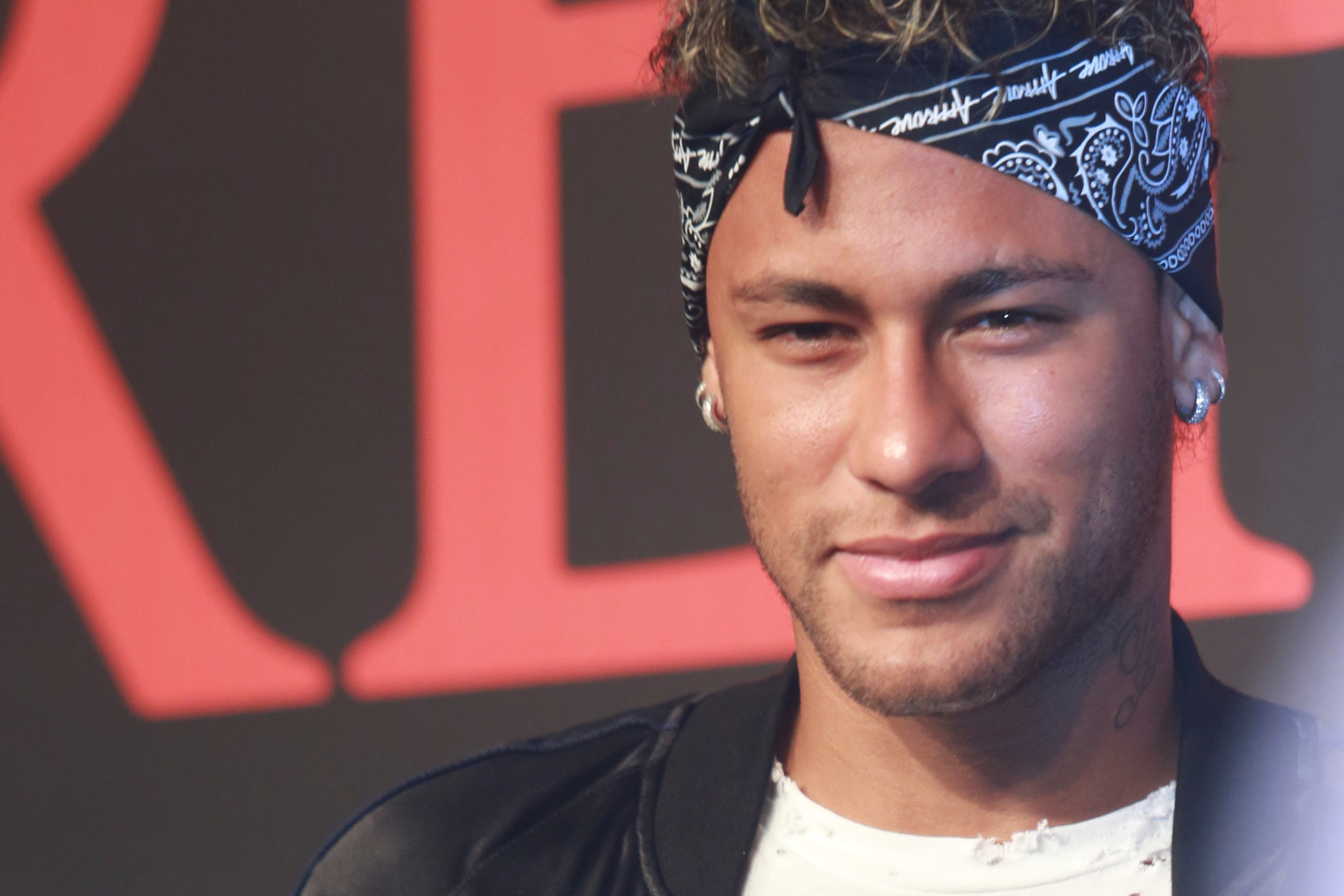 Neymar celebra en Brasil la Navidad junto a su familia