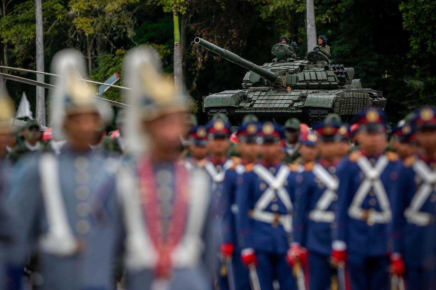 ABC: Venezuela 2.000 generales; EEUU potencia mundial 900