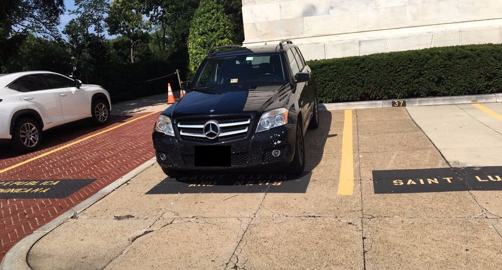 ¡Qué molleja! Los carros de lujo de embajadores amigos del chavismo en la OEA (fotos)