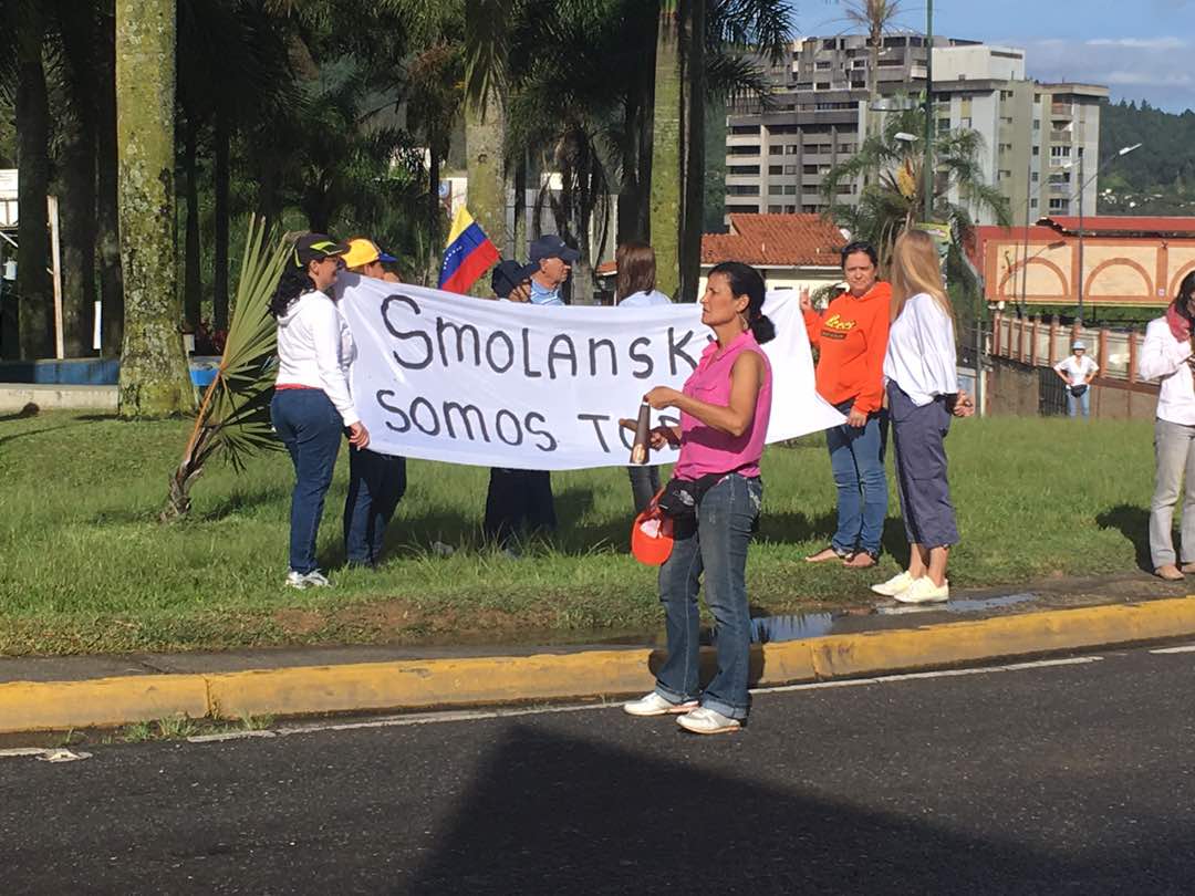 Vecinos también apoyan a David Smolansky en la redoma de El Hatillo #10Ago (fotos)