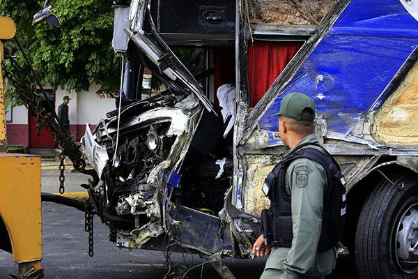 Volcamiento de autobús dejó 5 fallecidos / Foto: Credito @jchernandez69