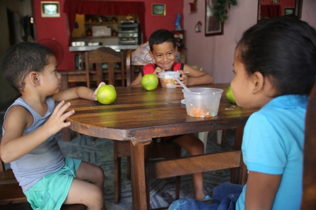 José Manuel Oliveras inaugura el segundo comedor Alimenta a la Solidaridad en el estado Vargas  / Foto Prensa 