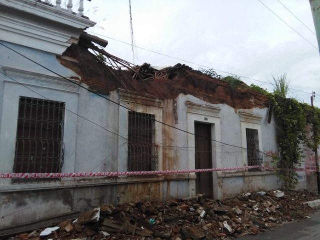 Foto: Fuertes precipitaciones provoca el derrumbe de una vivienda en el centro de Valencia / El Carabobeño