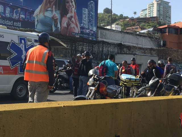 Choque en la Autopista Prados del Este