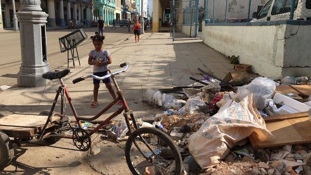 Raúl Castro sigue sin visitar a los afectados por Irma y dice a los cubanos: “Saldremos adelante”