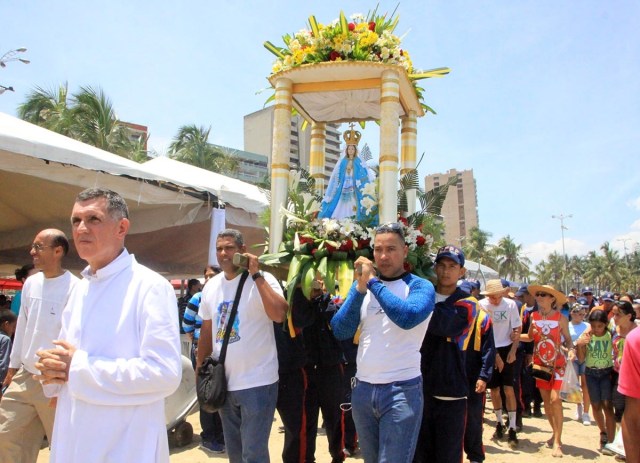 DIA DE LA VIRGEN 9