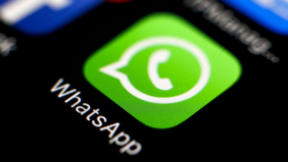 5 mensajes de WhatsApp de un hombre que no está enamorado