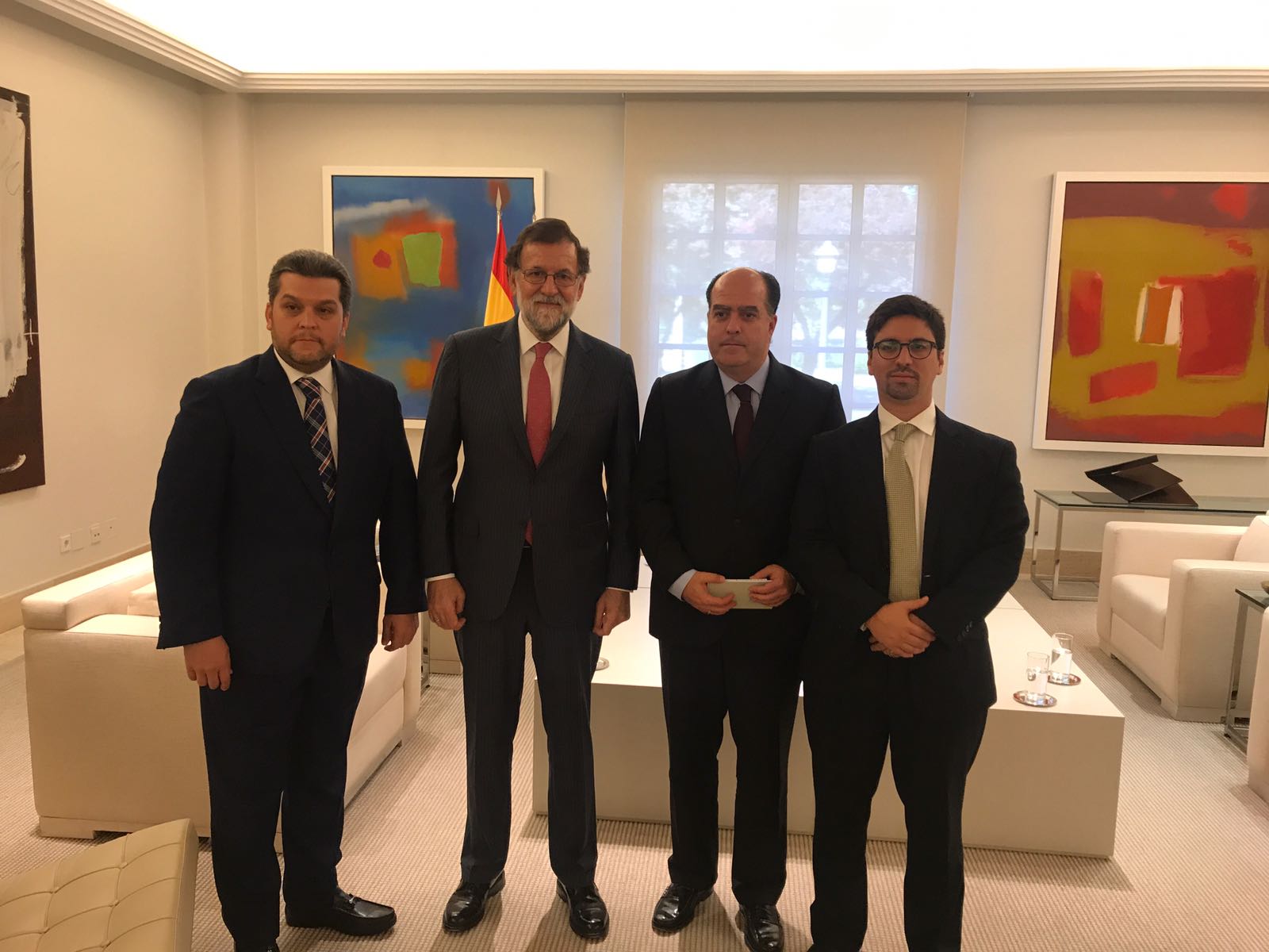 Comitiva venezolana de la Asamblea Nacional reunida con el presidente del Gobierno español, Mariano Rajoy // Foto cortesía