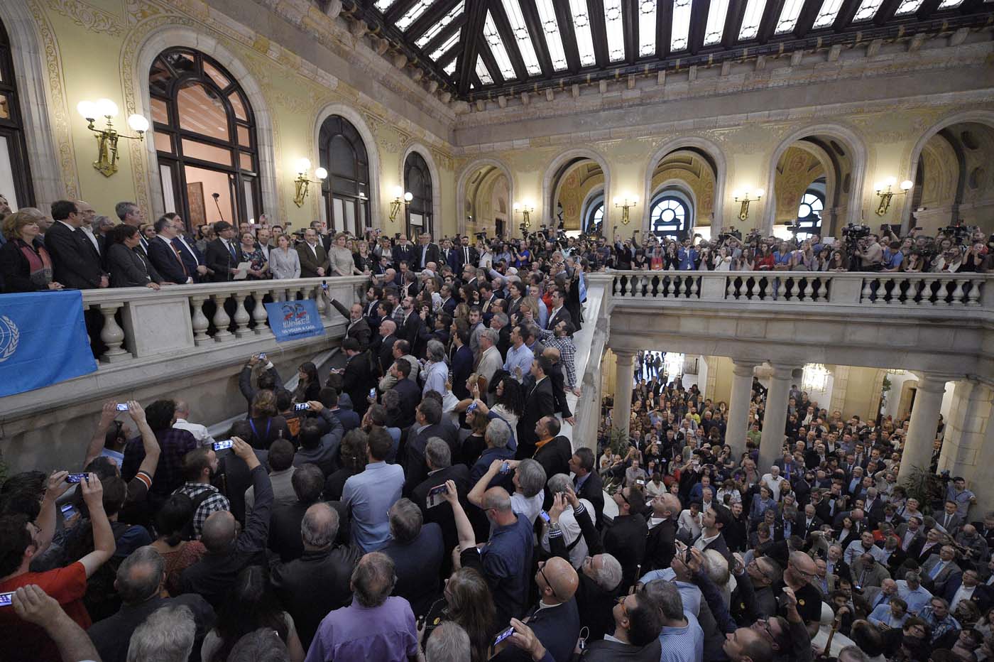 El parlamento de Cataluña declara la independencia