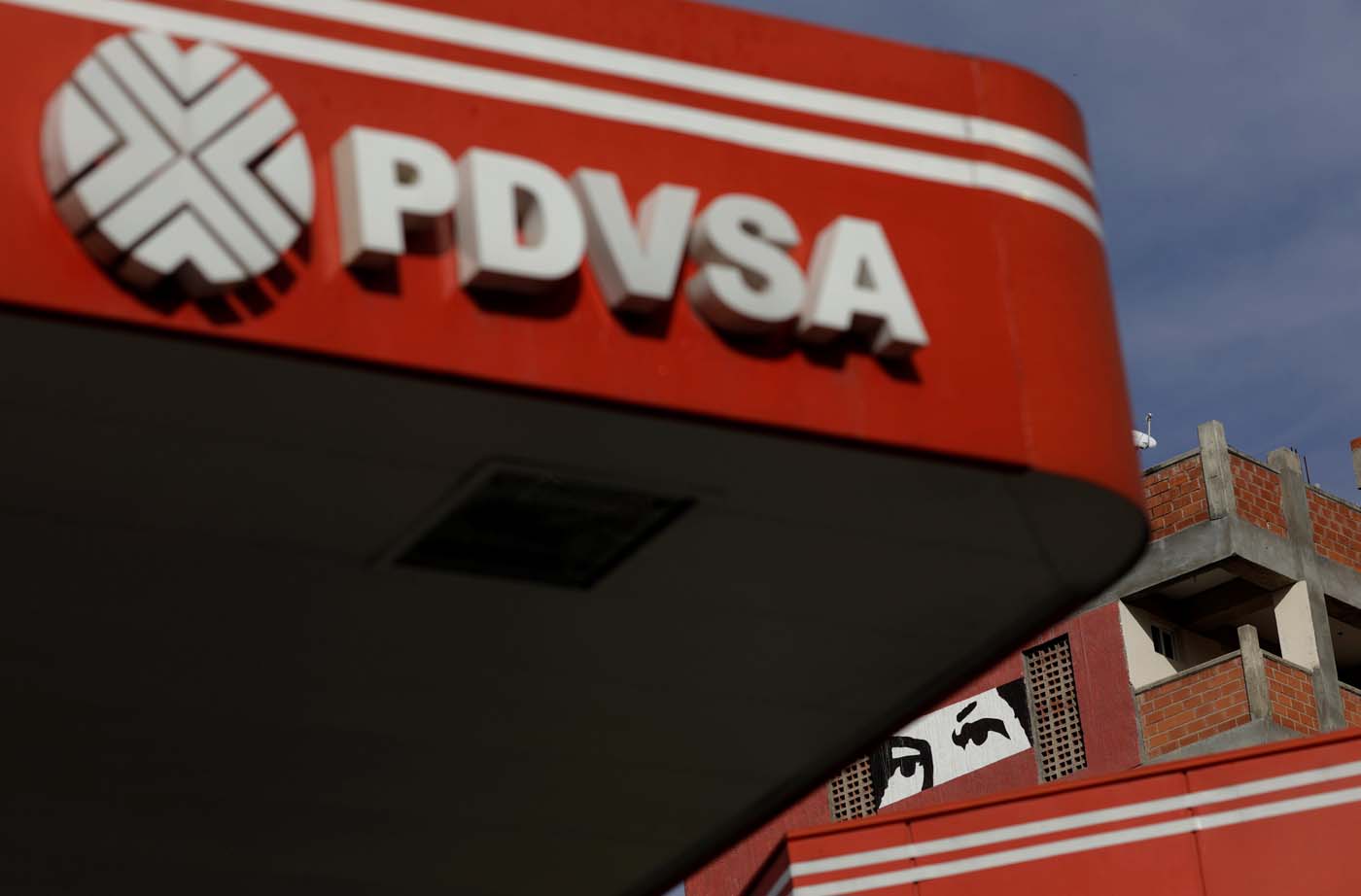 Pdvsa debe pagar más de 300 millones de dólares el viernes #10Nov