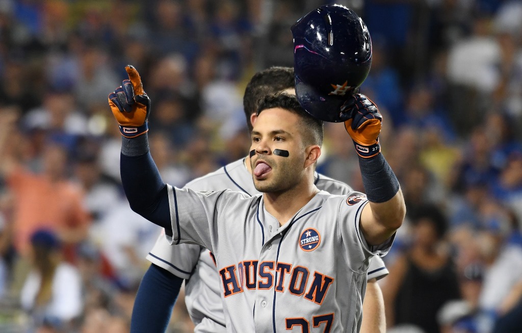 La GRAN ovación de los fanáticos de Astros a José Altuve en su primer turno te dejará la piel de gallina (Video)