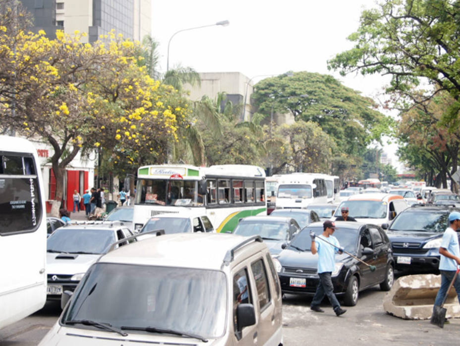 Caos en el centro de Caracas por cierre de vías hacia la AN