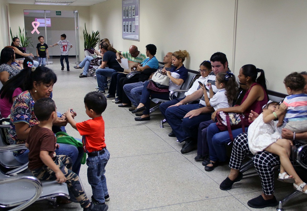 Alcalde Cocchiola mantiene programas preventivos de salud en Valencia