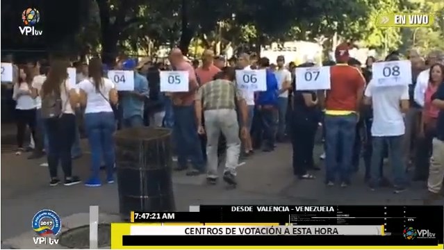 Centro de votación al norte de la ciudad de Valencia 