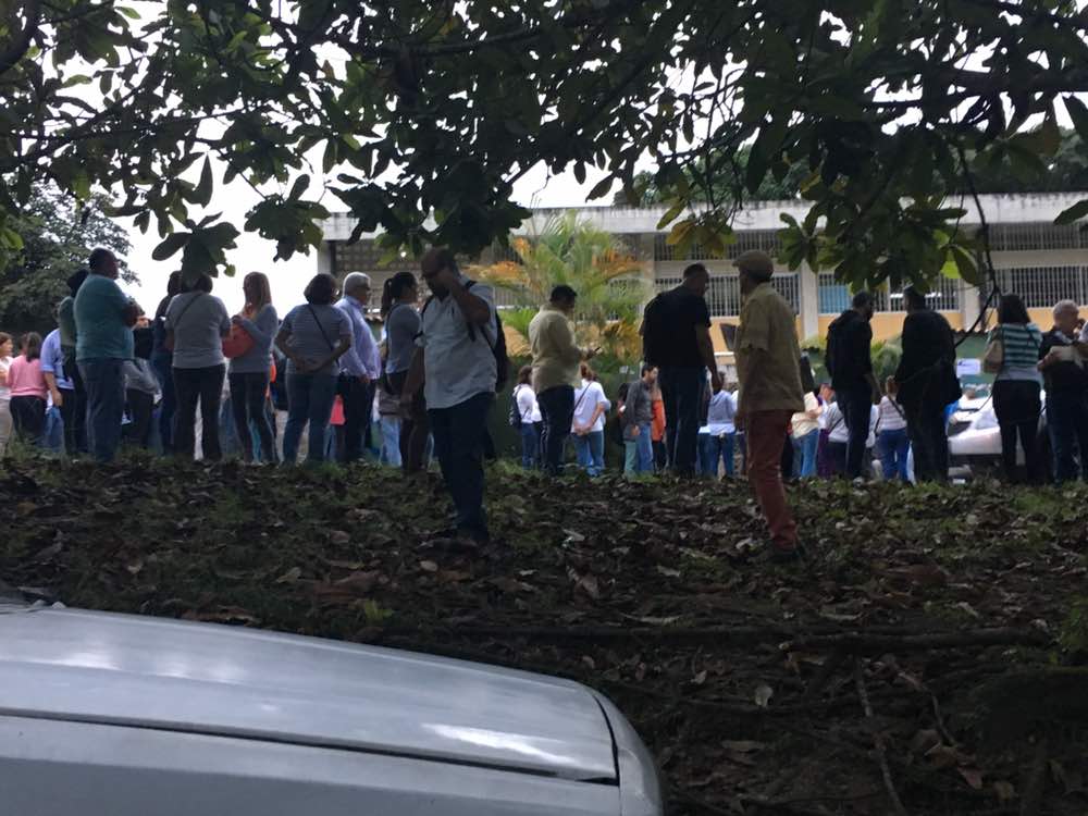 Así se encuentra el colegio Conopoima en La Lagunita #15Oct (fotos)