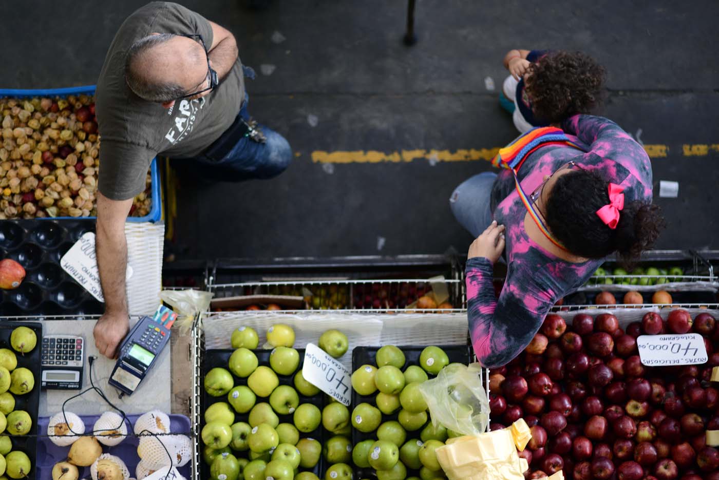 Comer frutas se convirtió en un lujo para estas navidades