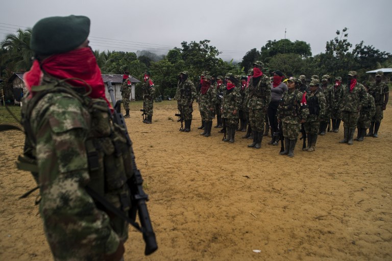 ELN mantendrá diálogo de paz pese a fin de cese al fuego y critica a Trump