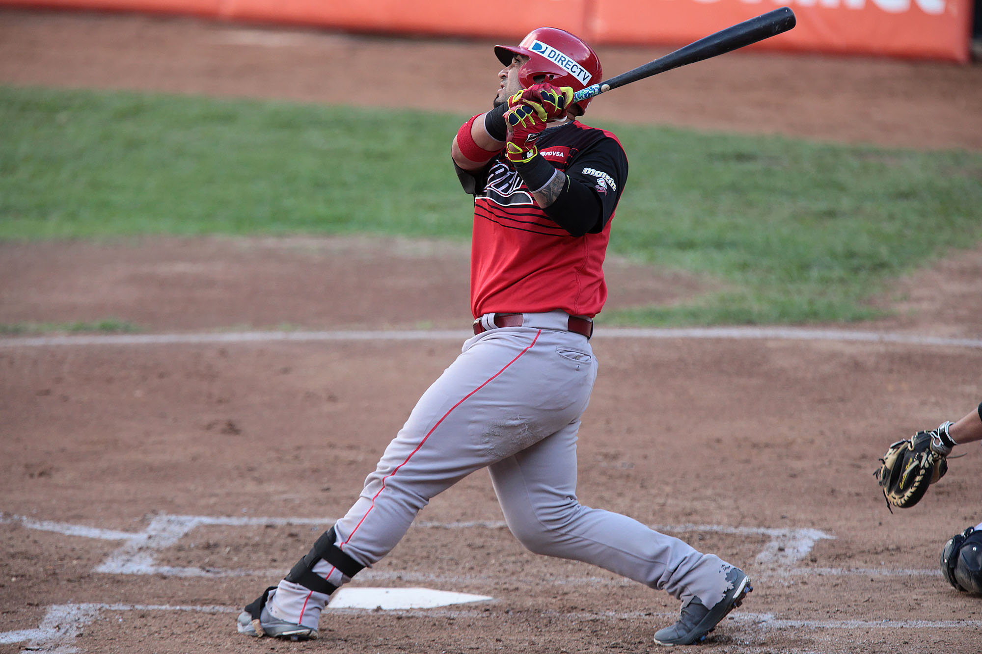 Gustavo Molina pega un grand slam y Cardenales vencen a Leones