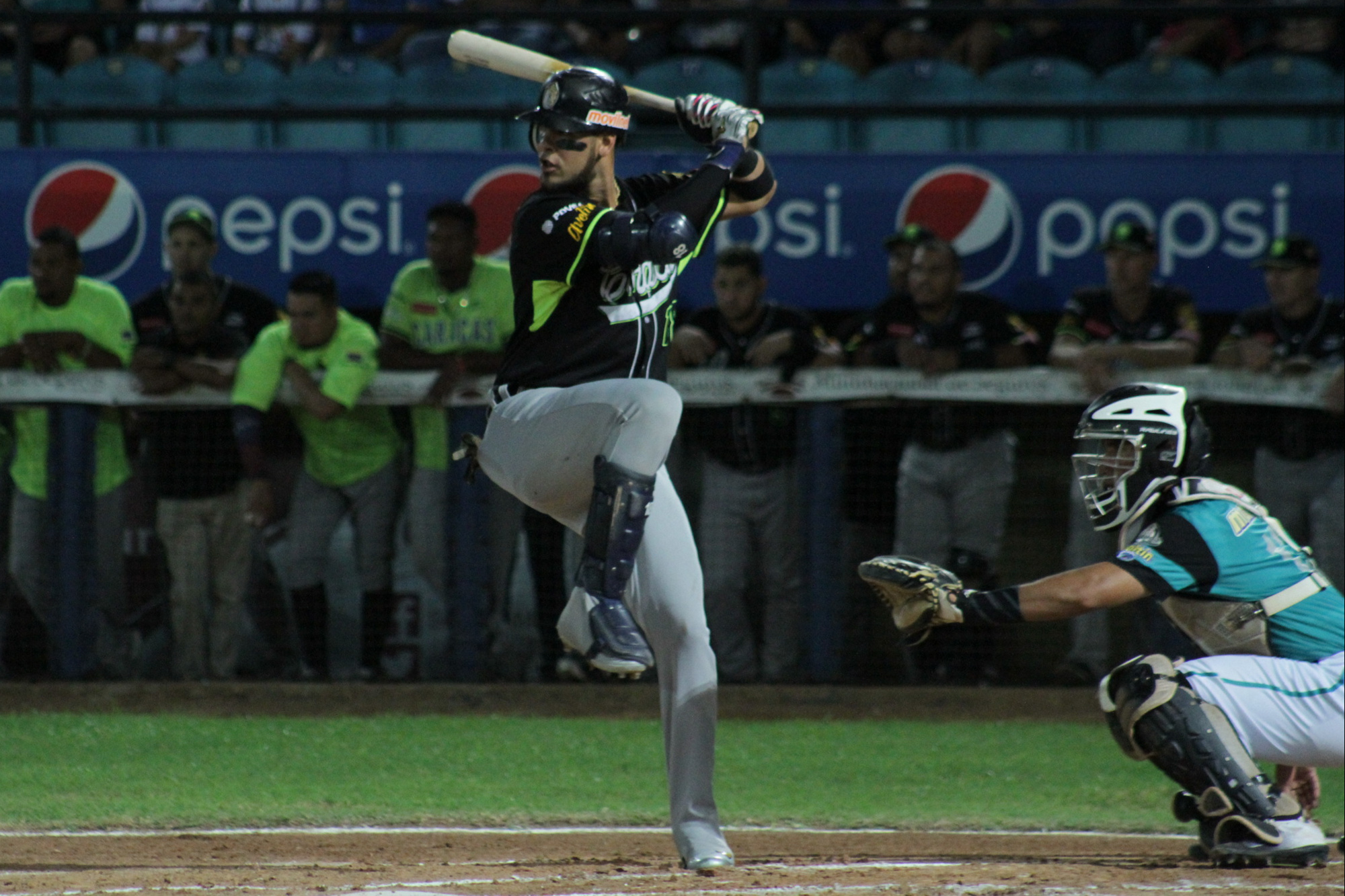 Félix Pérez no jugará con los Leones del Caracas por este motivo (Video)