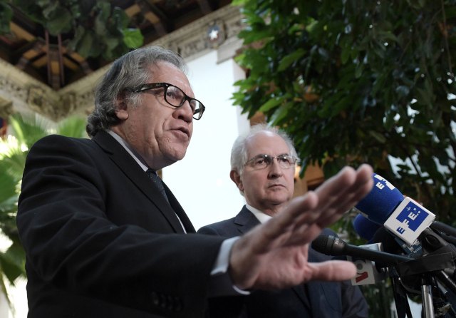 El secretario general de la OEA, Luis Almagro, recibió a Antonio Ledezma (Foto EFE)