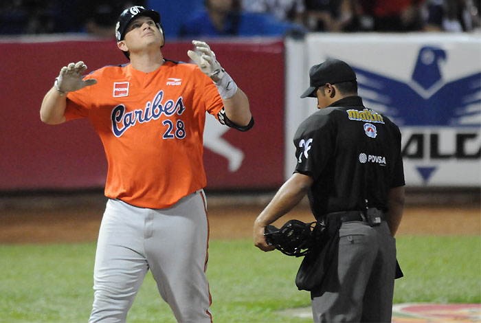 Caribes de Anzoátegui azotó a Tigres de Aragua 8-4