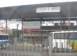 Terminal Rutas de América se quedó pequeña ante cantidad de usuarios