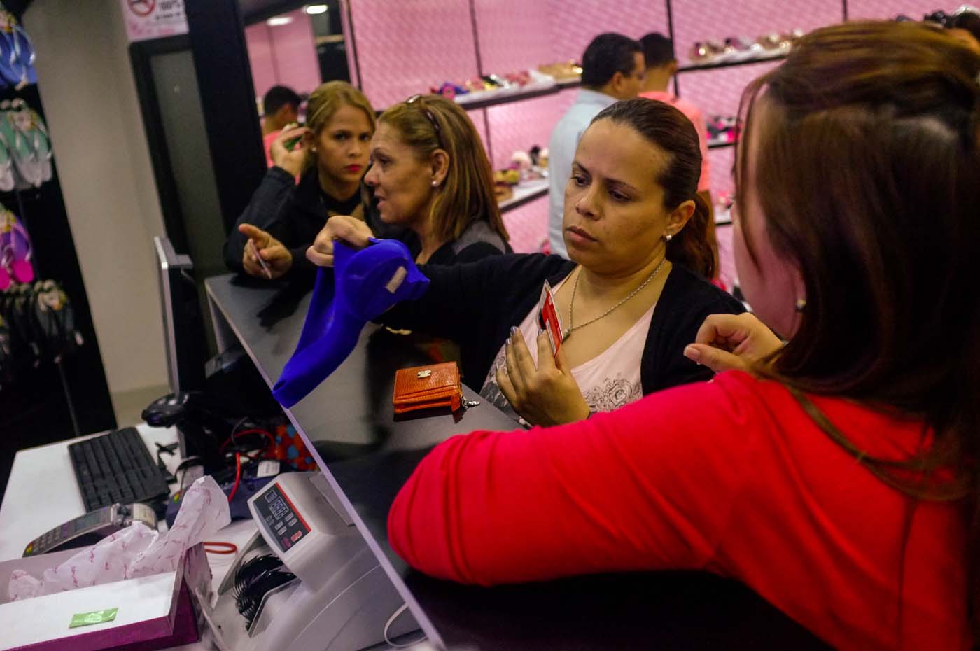 La crisis atenta contra el Día de las Madres