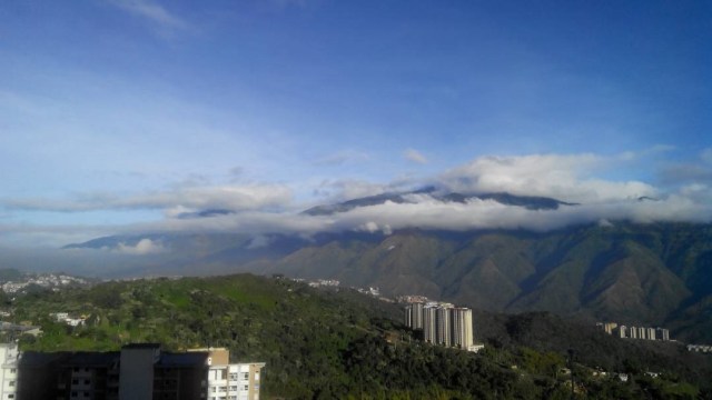 Vista del Ávila desde Parque Caiza // Foto  @ceduar56 